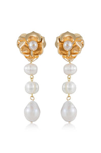 GRADUATING PEARL EARRINGS